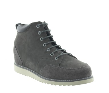 Schuhe die Größer machen! Herren und Frauenschuhe mit Schuhe die Größer machen! Herren und Frauenschuhe mit