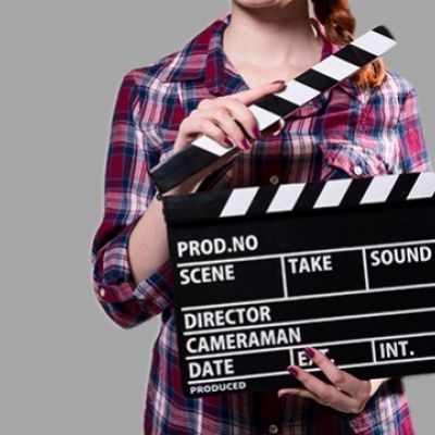 Homme de petite taille célèbre : le secret d’Hollywood pour pallier ce complexe